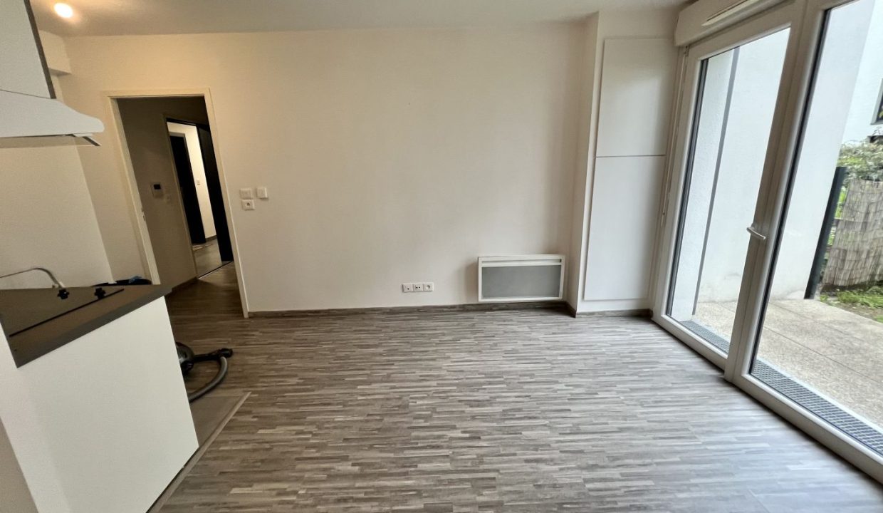 studio-saint-sebastien-sur-loire-c